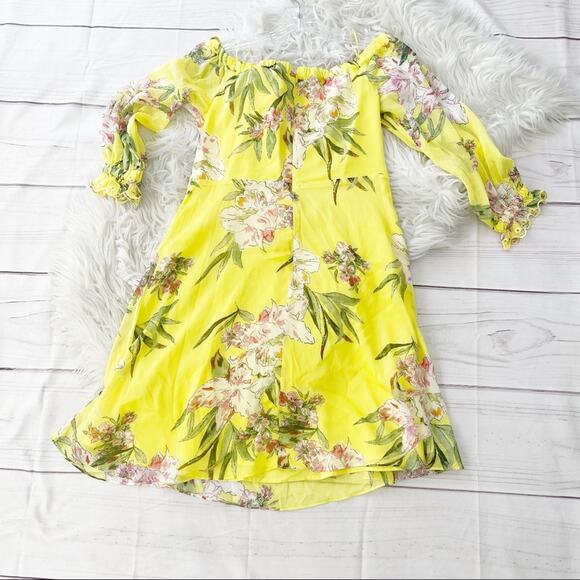 Guess Women's Off Shoulder Tropical Iris Aurora in Yellow Dress Size Medium - Picture 5 of 7